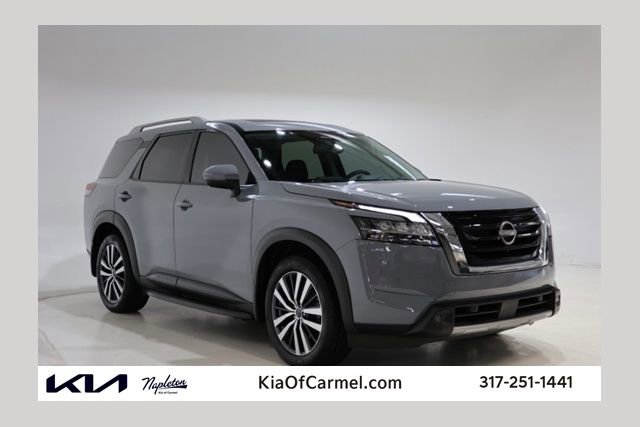 Used 2022 Nissan Pathfinder Platinum w/ Cargo Package image 1