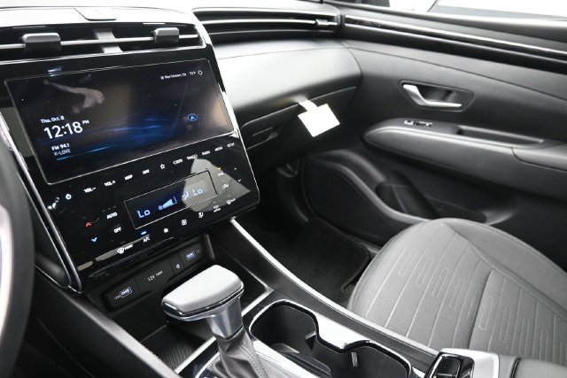 Used 2024 Hyundai Santa Cruz SEL w/ Activity Package FWD image 31