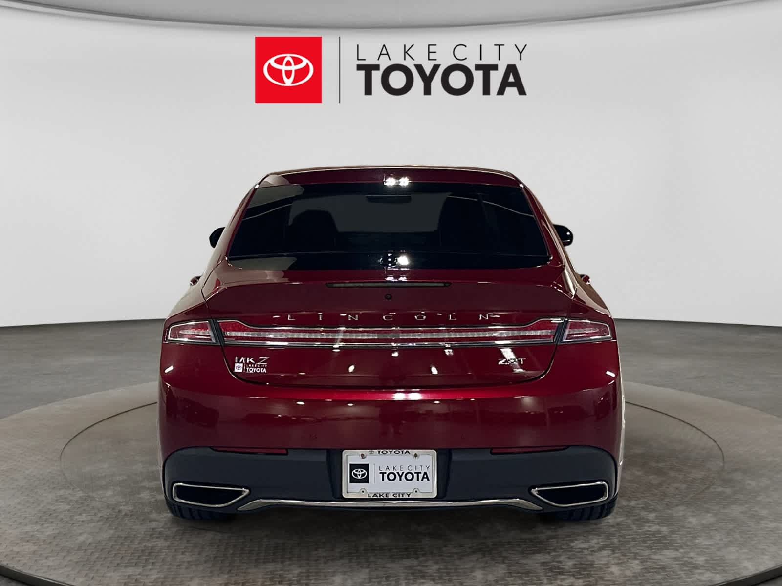 Used 2019 Lincoln MKZ Reserve FWD image 7