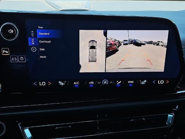 Used 2024 Chevrolet Traverse Z71 w/ Enhanced Driving Package AWD/4WD image 27
