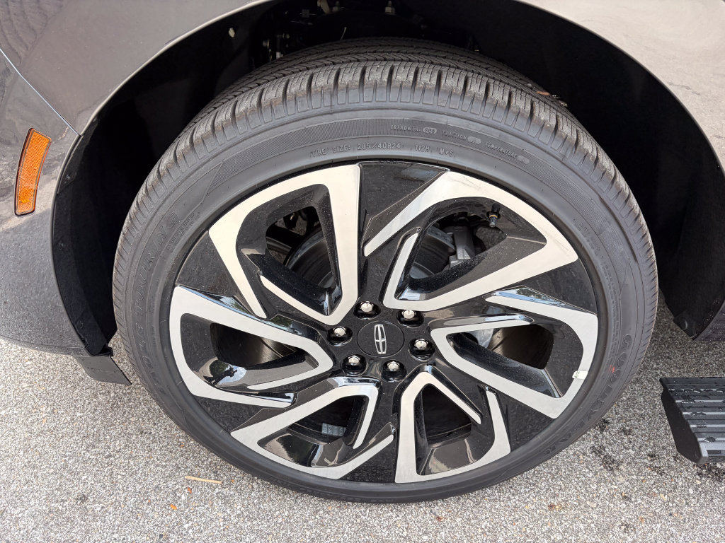 New 2027 Lincoln Navigator Reserve AWD/4WD image 64
