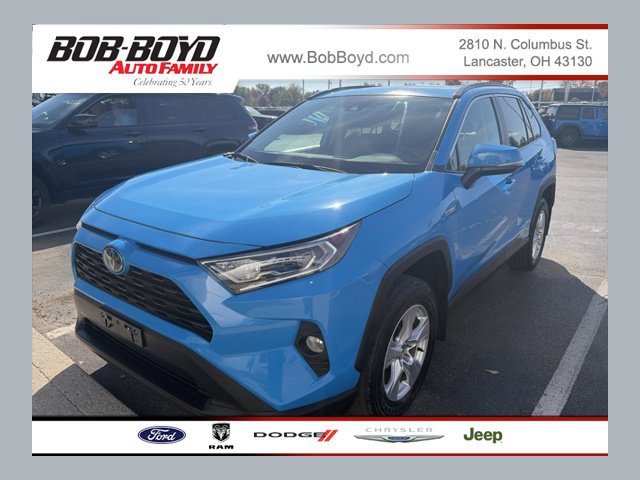 Used 2020 Toyota RAV4 XLE w/ Convenience Package AWD/4WD image 1