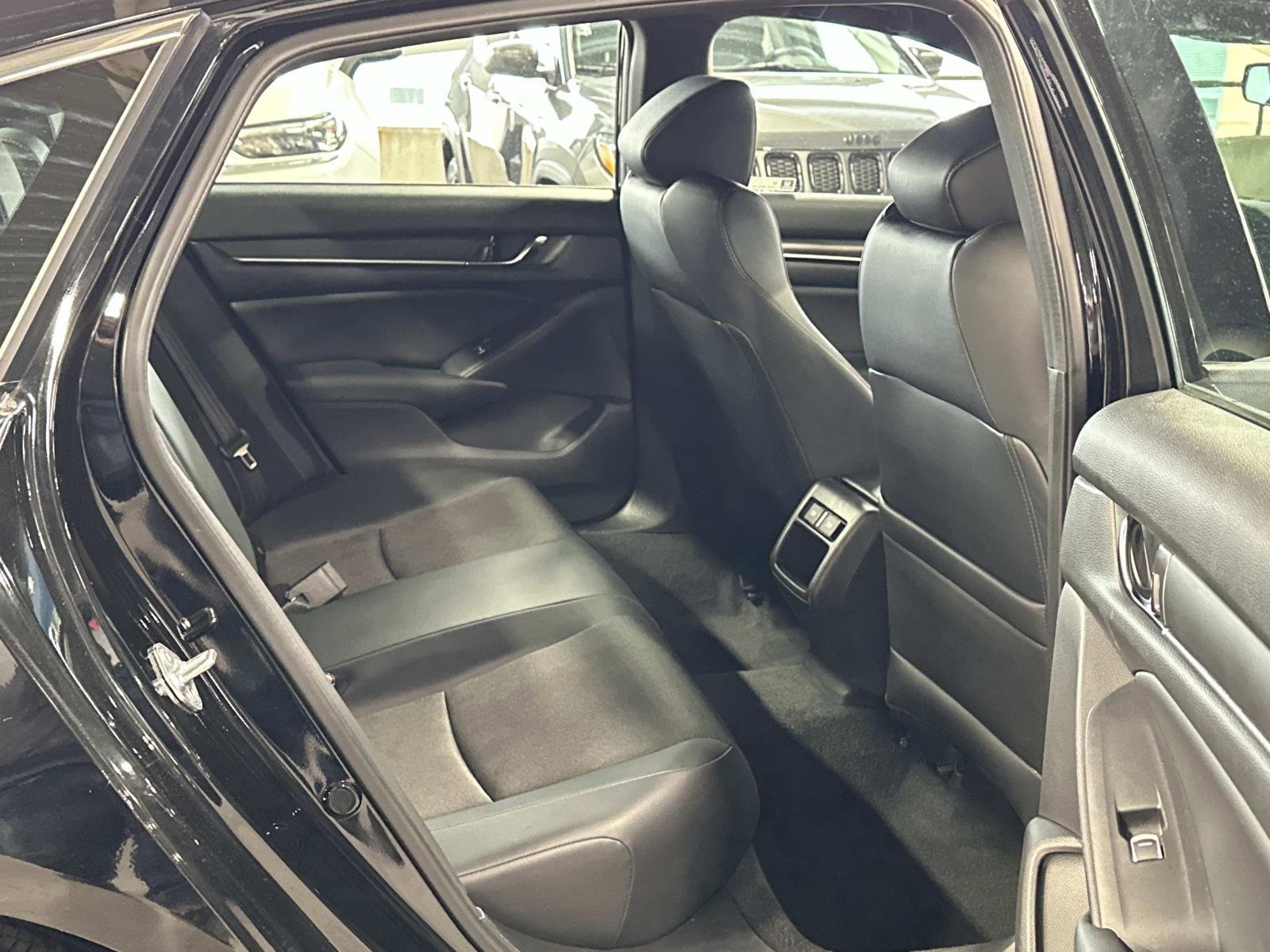 Used 2022 Honda Accord Sport image 14
