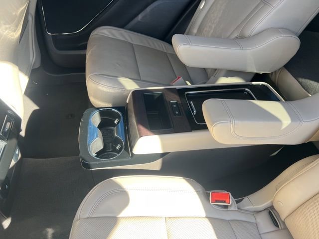 Used 2023 Lincoln Aviator Reserve w/ Equipment Group 201A image 23