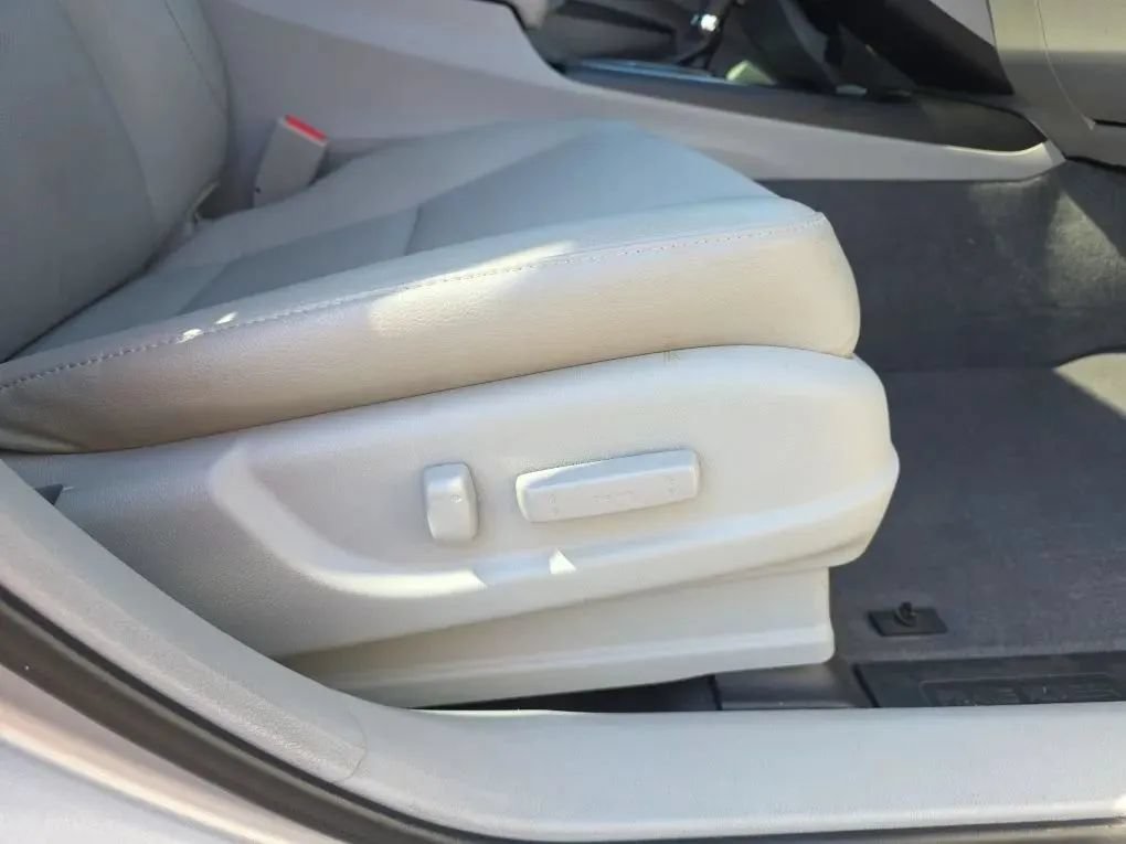 Used 2018 Acura RDX w/ Tech & AcuraWatch Plus Pack AWD/4WD image 48