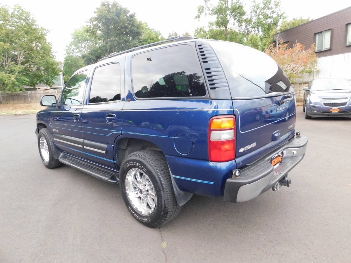 Used 2001 Chevrolet Tahoe LT w/ LT Preferred Equipment Group AWD/4WD image 3