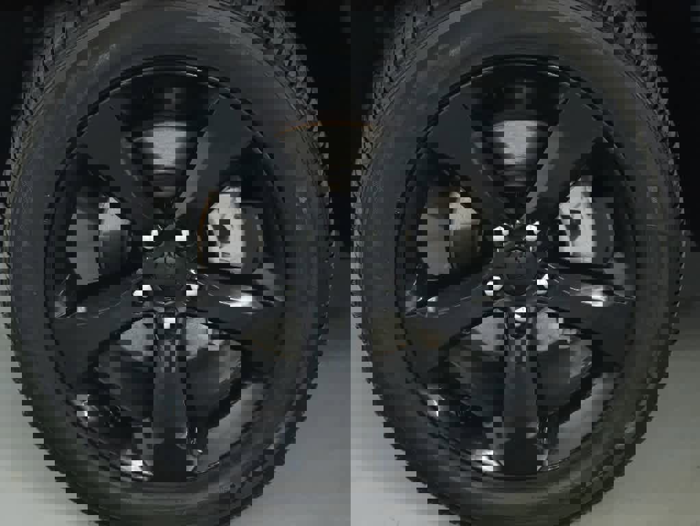 Certified 2024 Jeep Grand Cherokee Altitude image 30