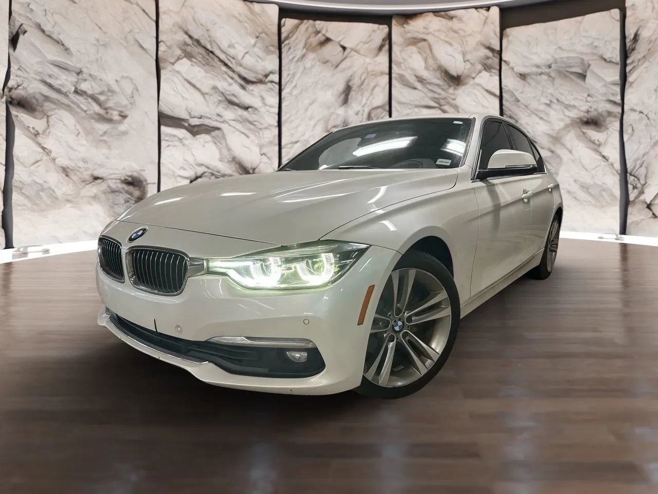 Used 2016 BMW 328i Sedan RWD image 1