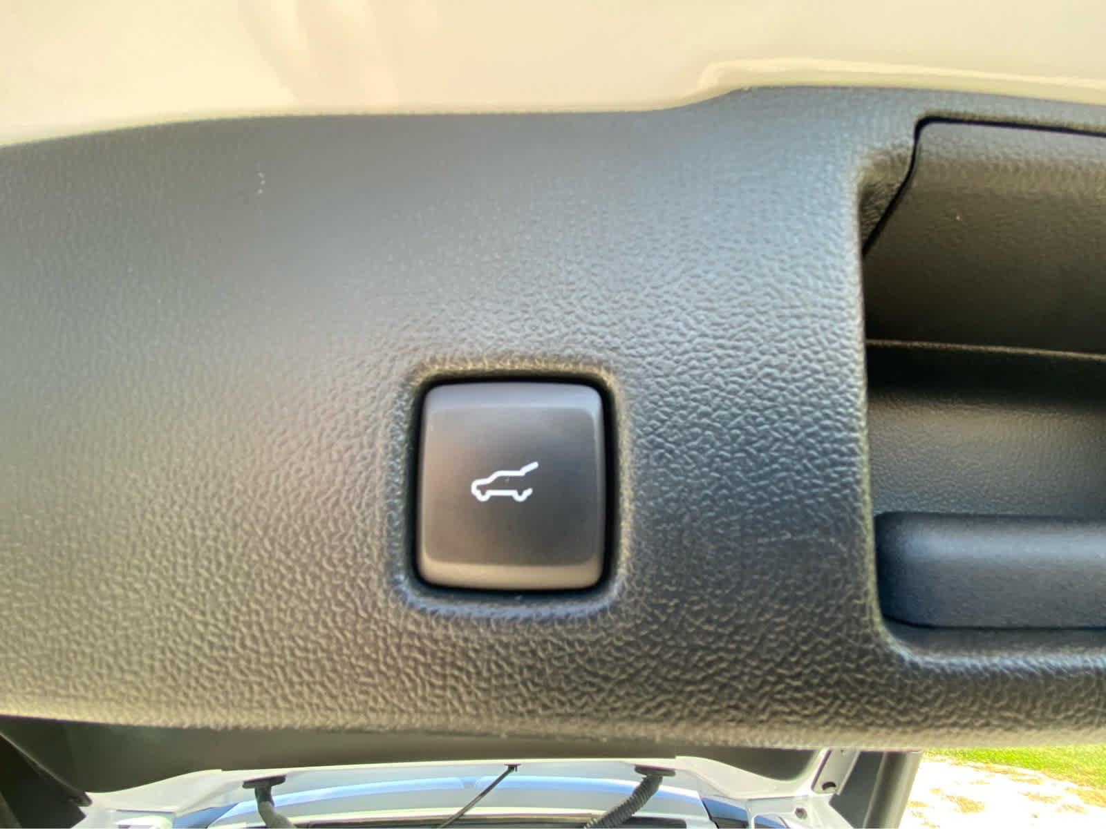 Used 2023 Ford Escape Active w/ Tech Pack #2 AWD/4WD image 8