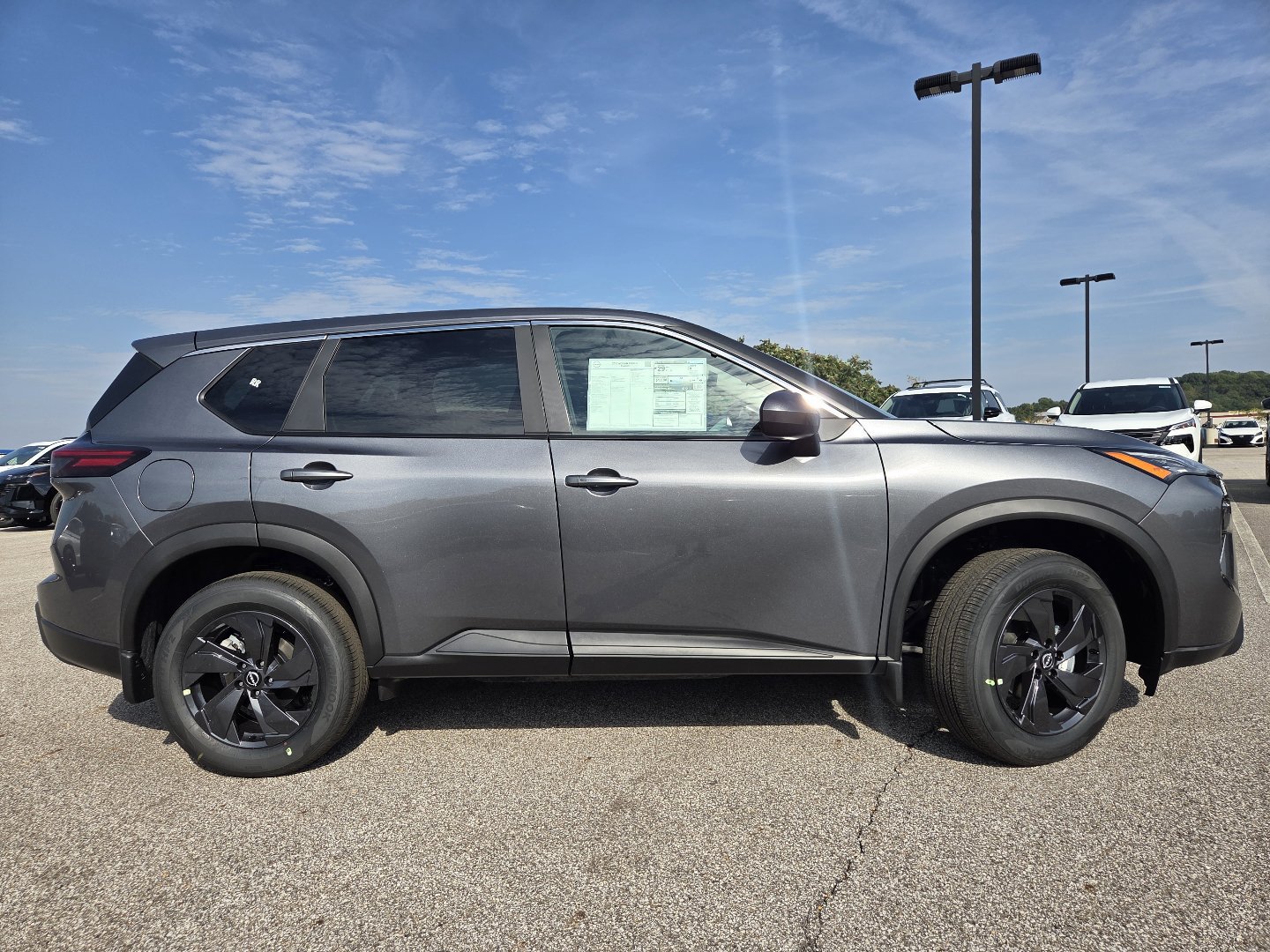 New 2027 Nissan Rogue SV AWD/4WD image 18