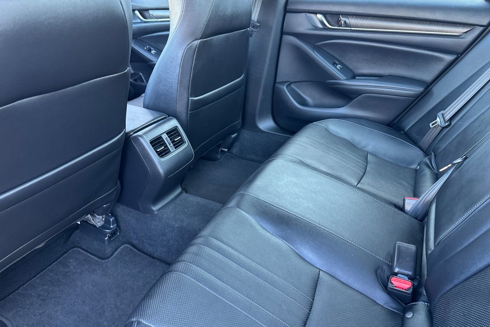 Used 2020 Honda Accord EX-L image 13