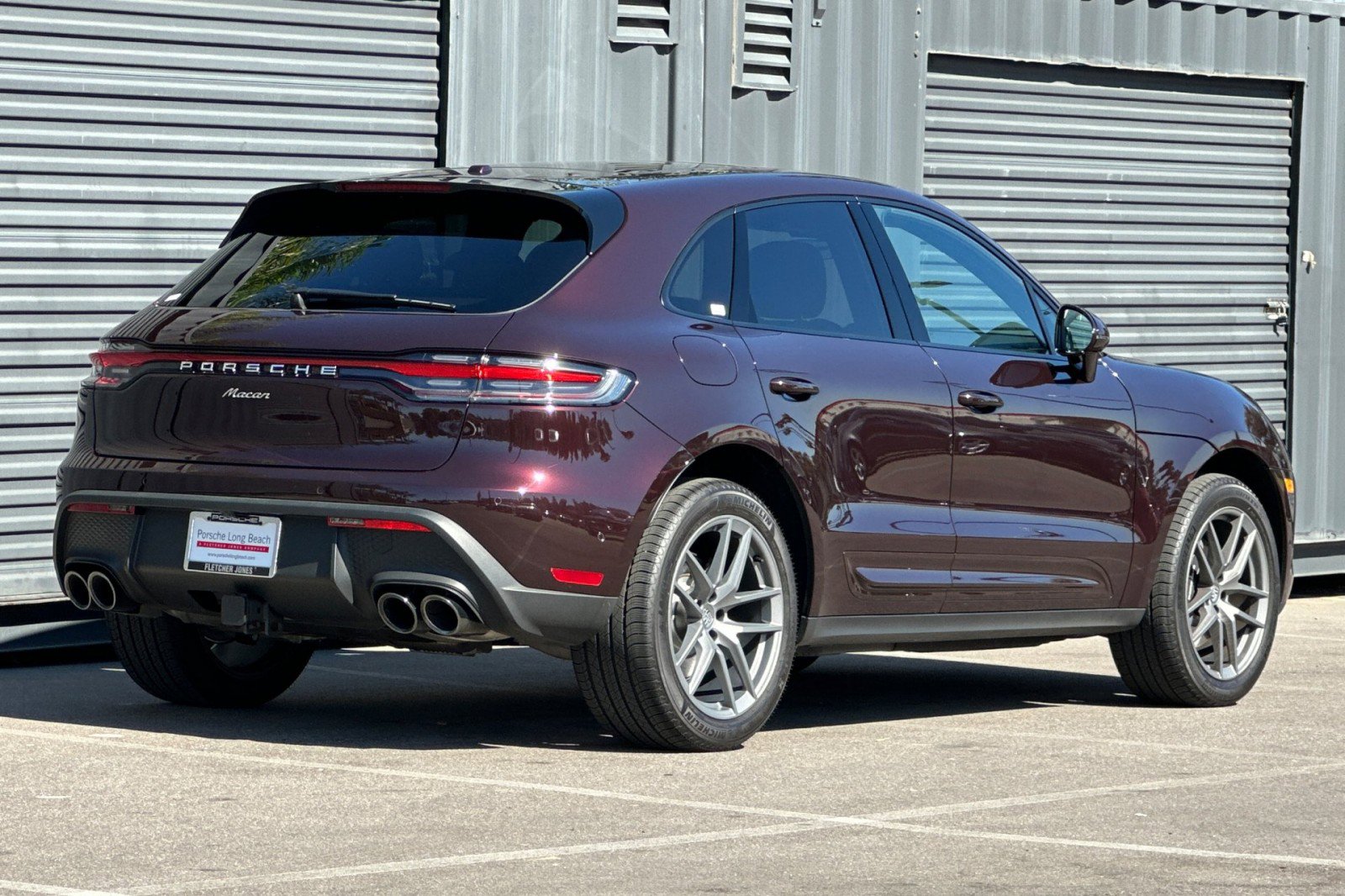 Used 2025 Porsche Macan AWD/4WD image 8