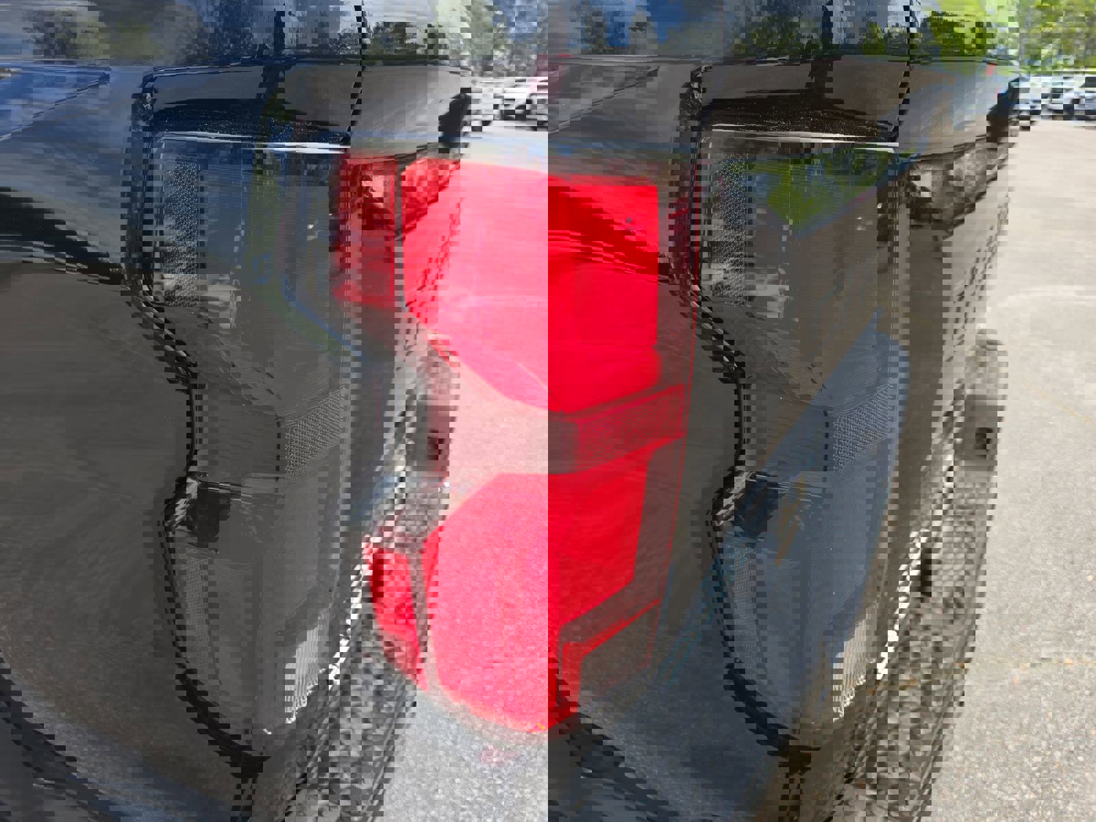 Used 2024 Chevrolet Colorado ZR2 w/ Technology Package image 33