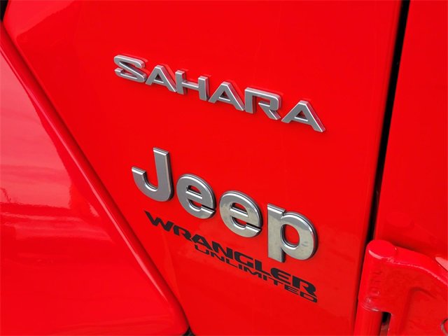 Used 2021 Jeep Wrangler Unlimited Sahara w/ Dual Top Group image 11