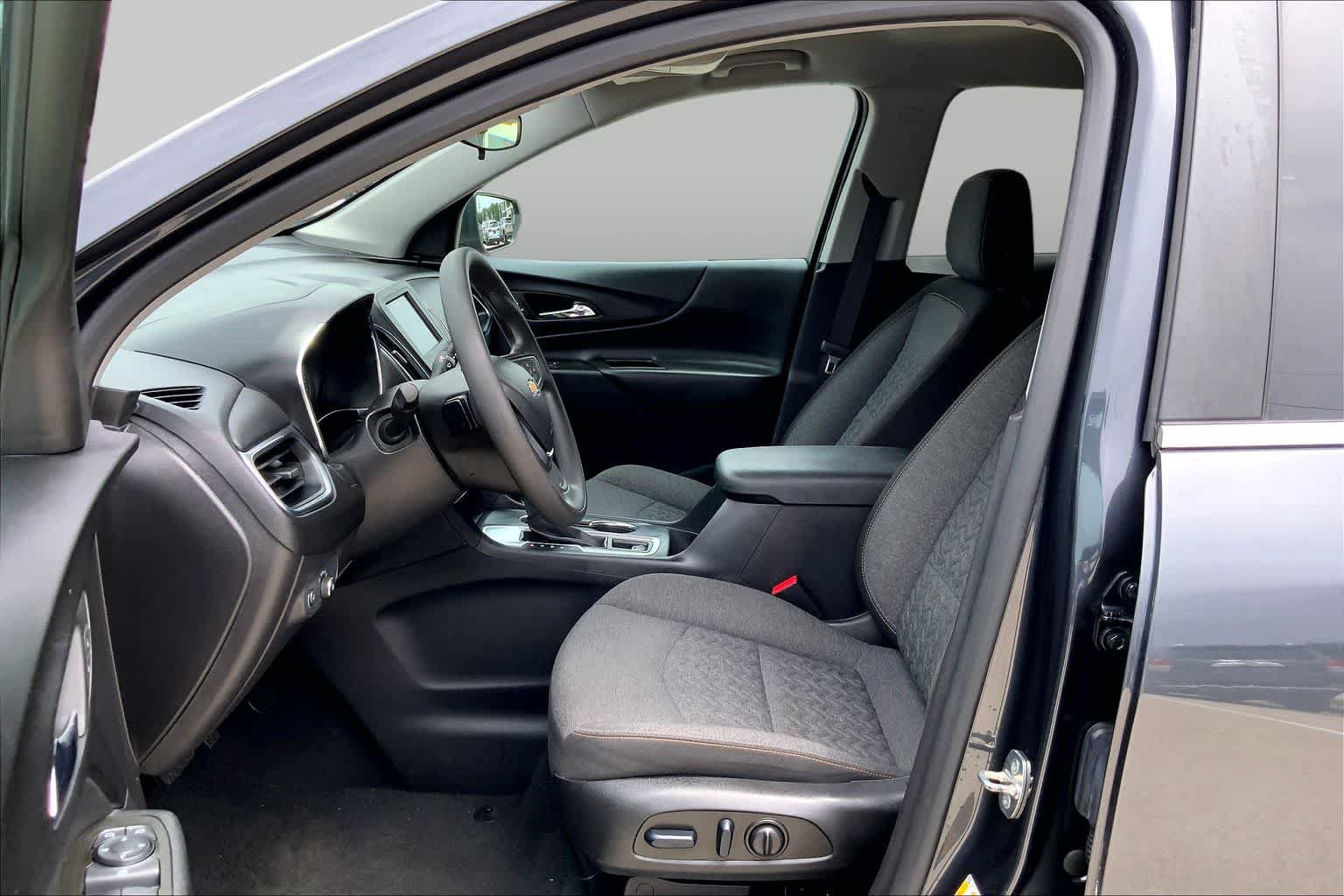 Used 2023 Chevrolet Equinox LT FWD image 8