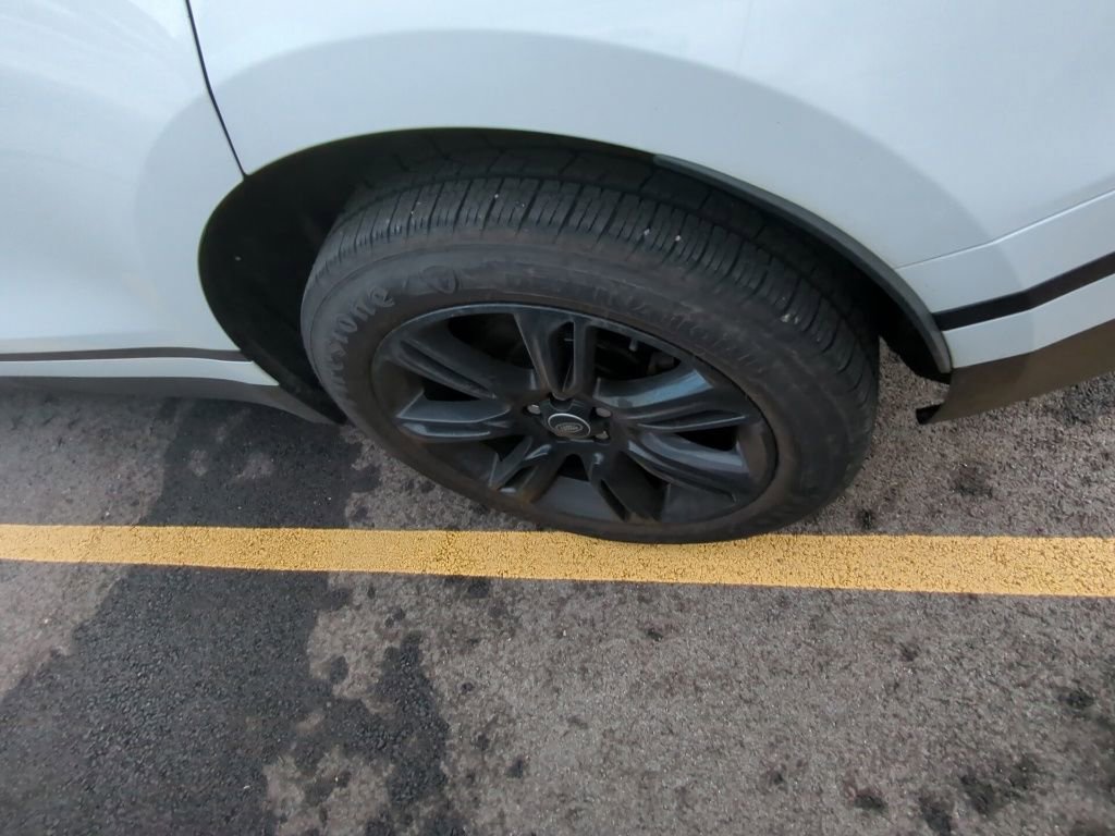 Used 2020 Land Rover Range Rover Velar S image 5