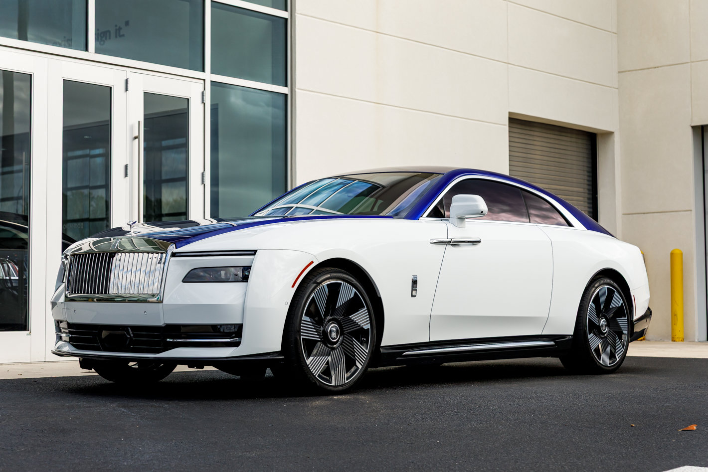Used 2024 Rolls-Royce Spectre w/ Spectre Launch Package AWD/4WD image 8