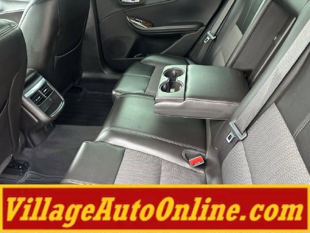 Used 2015 Chevrolet Impala LT w/ Convenience Package FWD image 28