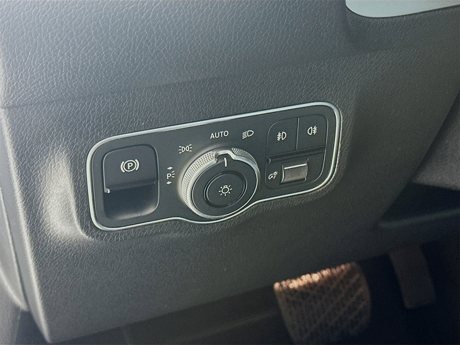 New 2026 Mercedes-Benz GLB 250 image 11