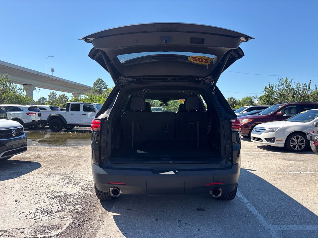 Used 2023 Chevrolet Traverse LT AWD/4WD image 14