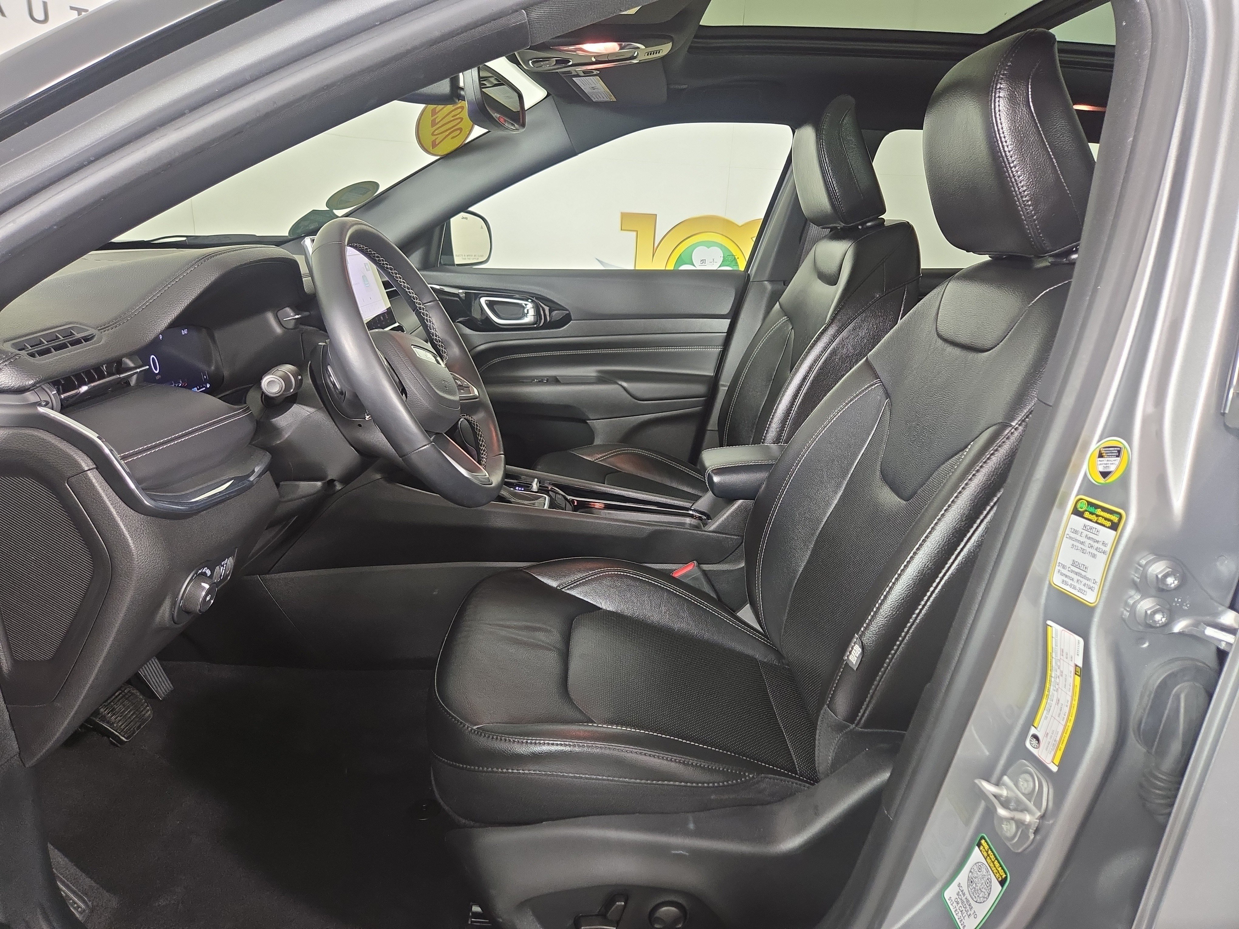 Used 2022 Jeep Compass High Altitude AWD/4WD image 11