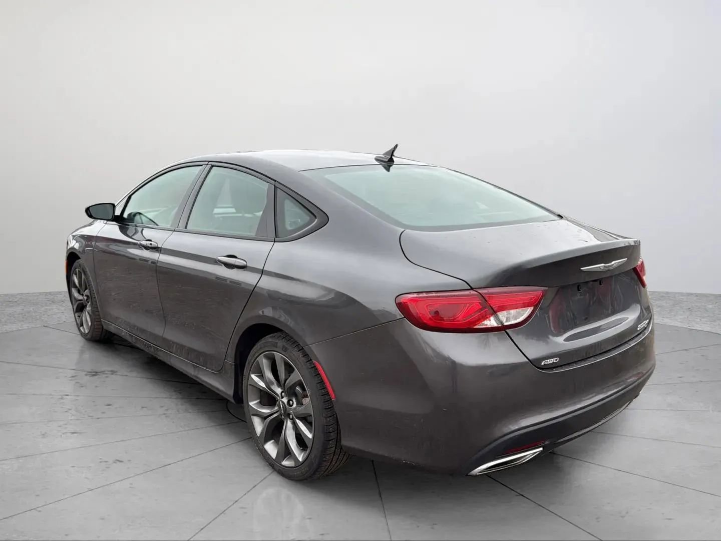 Used 2015 Chrysler 200 S w/ Navigation & Sound Group I image 5