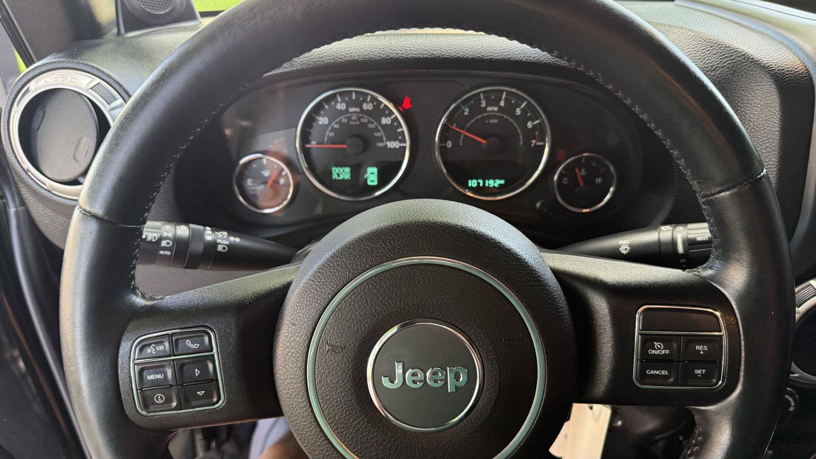 Used 2014 Jeep Wrangler Sahara w/ Connectivity Group AWD/4WD image 33