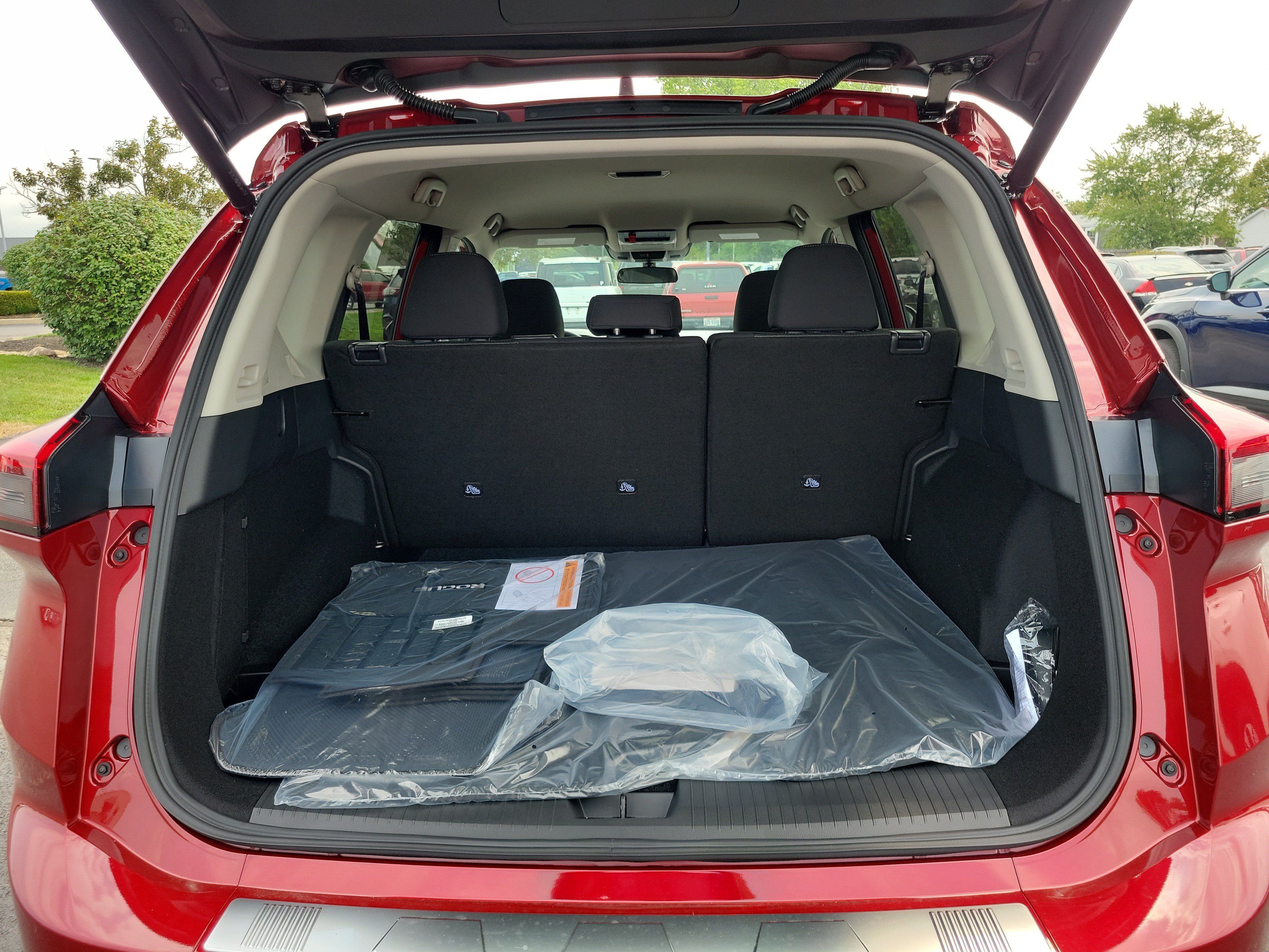 New 2026 Nissan Rogue SV w/ Cold Weather Package AWD/4WD image 8