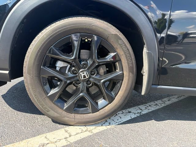 Certified 2025 Honda HR-V Sport image 10