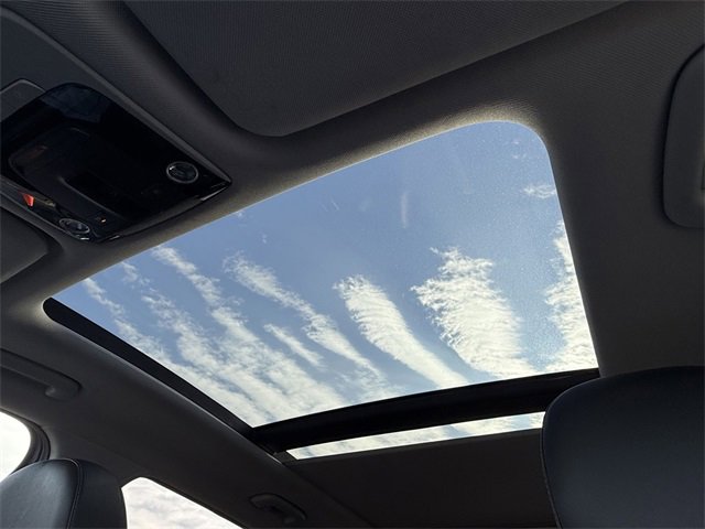 Used 2022 Kia Sorento EX w/ Panoramic Sunroof Package image 11