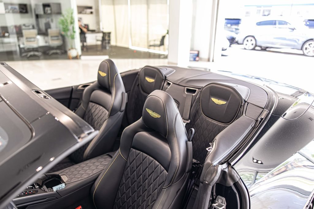 Used 2025 Aston Martin DB12 Convertible RWD image 16