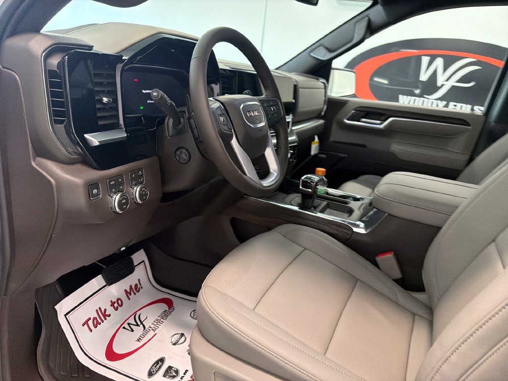New 2026 GMC Sierra 1500 SLT w/ SLT Premium Package AWD/4WD image 11