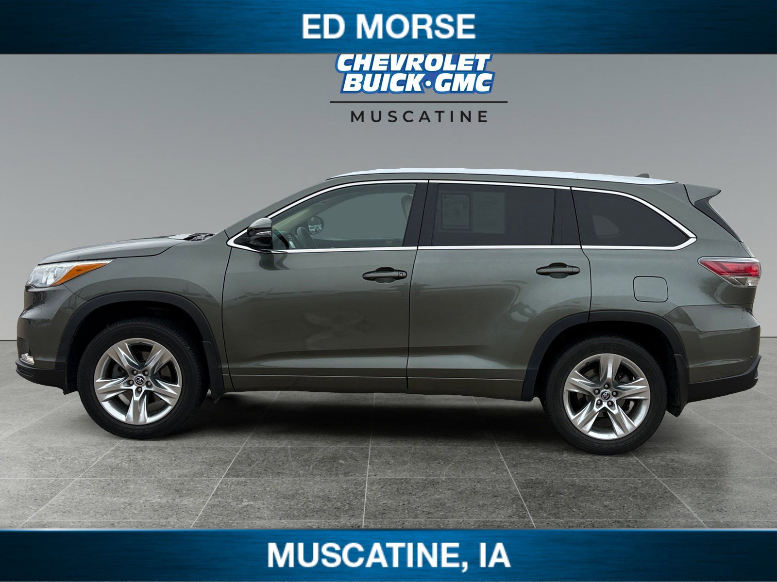 Used 2016 Toyota Highlander Limited image 2