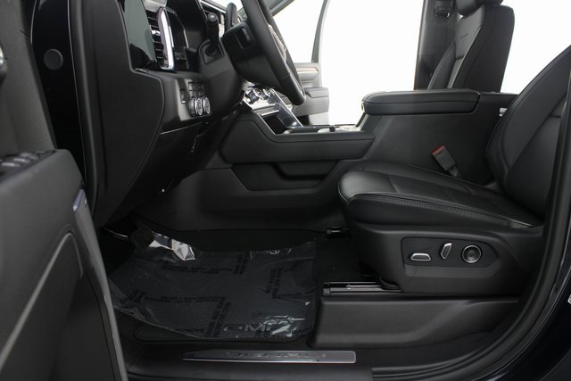 New 2026 GMC Sierra 3500 Denali w/ Denali Reserve Package image 21