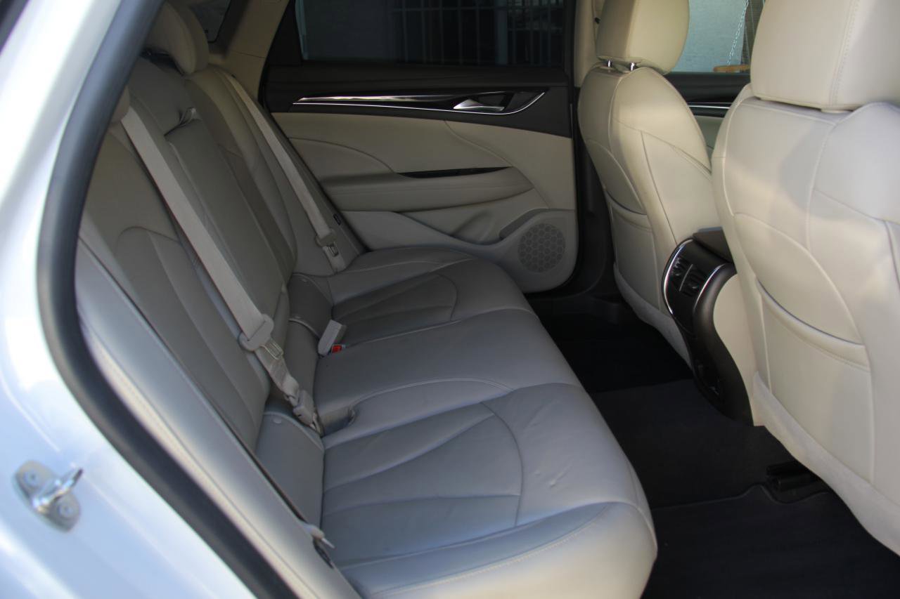 Used 2018 Buick LaCrosse Premium image 29