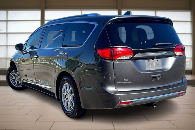 Used 2020 Chrysler Pacifica Touring-L image 13