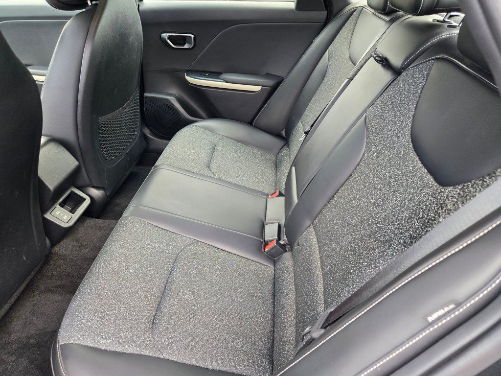 Used 2025 Kia K4 GT-Line FWD image 16