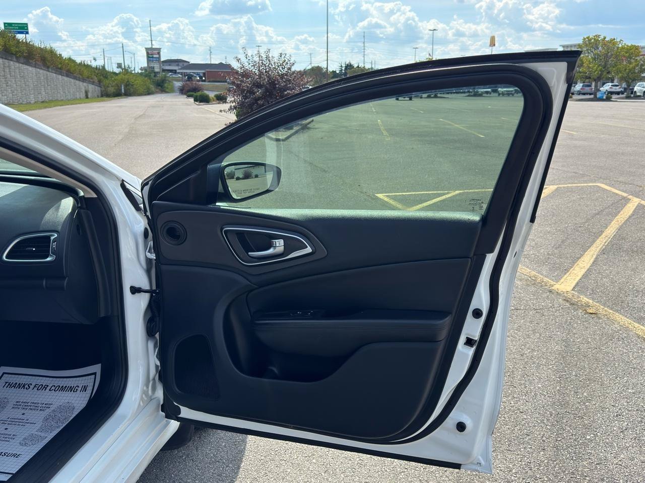 Used 2017 Chrysler 200 Limited Platinum image 31