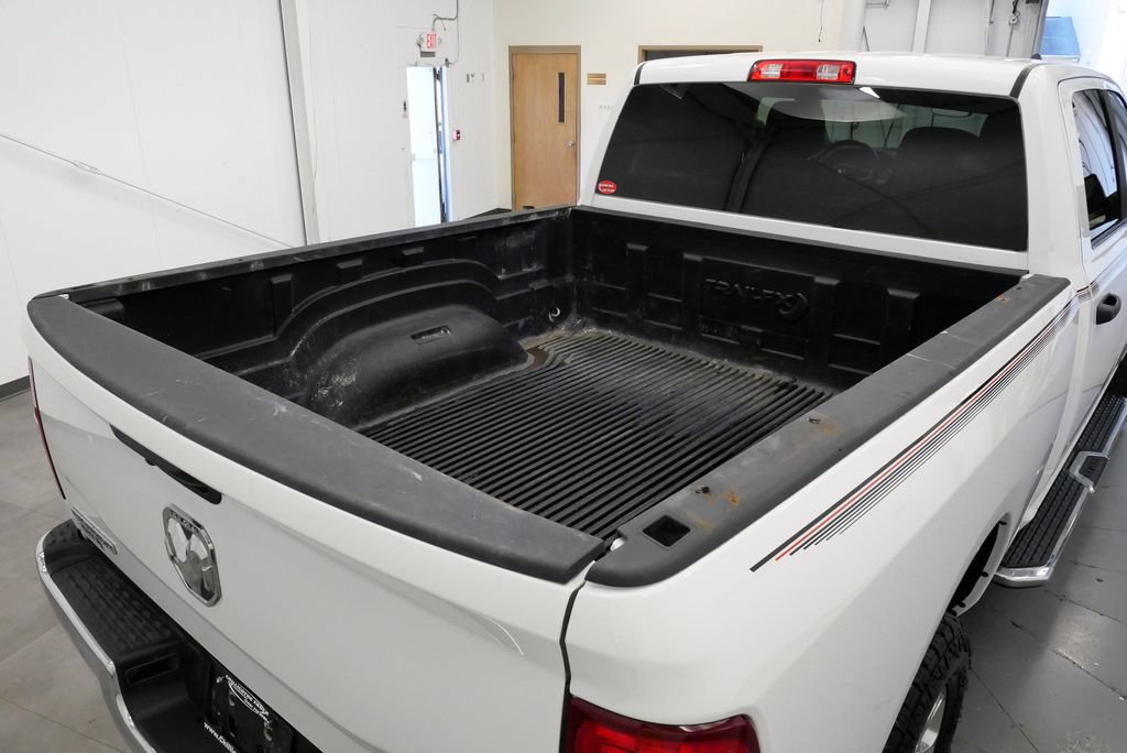Used 2024 RAM 2500 Big Horn AWD/4WD image 38