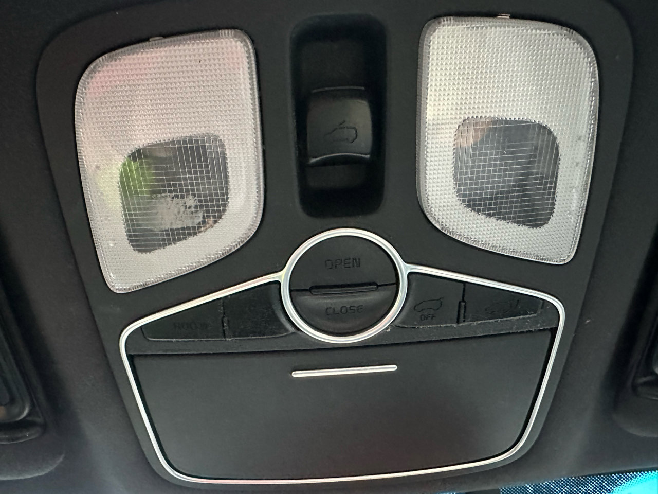 Used 2014 Kia Sorento SX w/ 3rd Row Package image 32