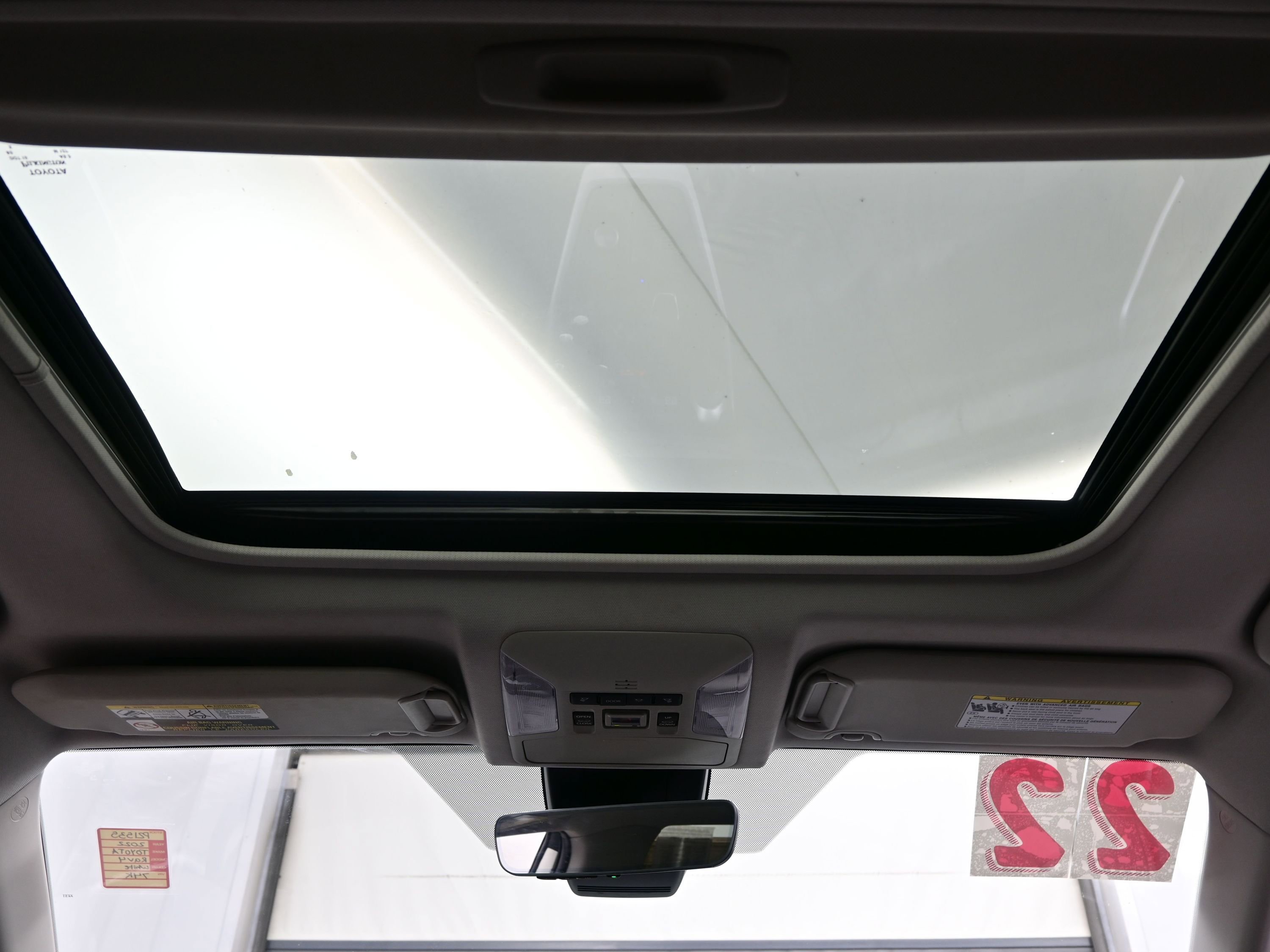 Used 2022 Toyota RAV4 Limited AWD/4WD image 19