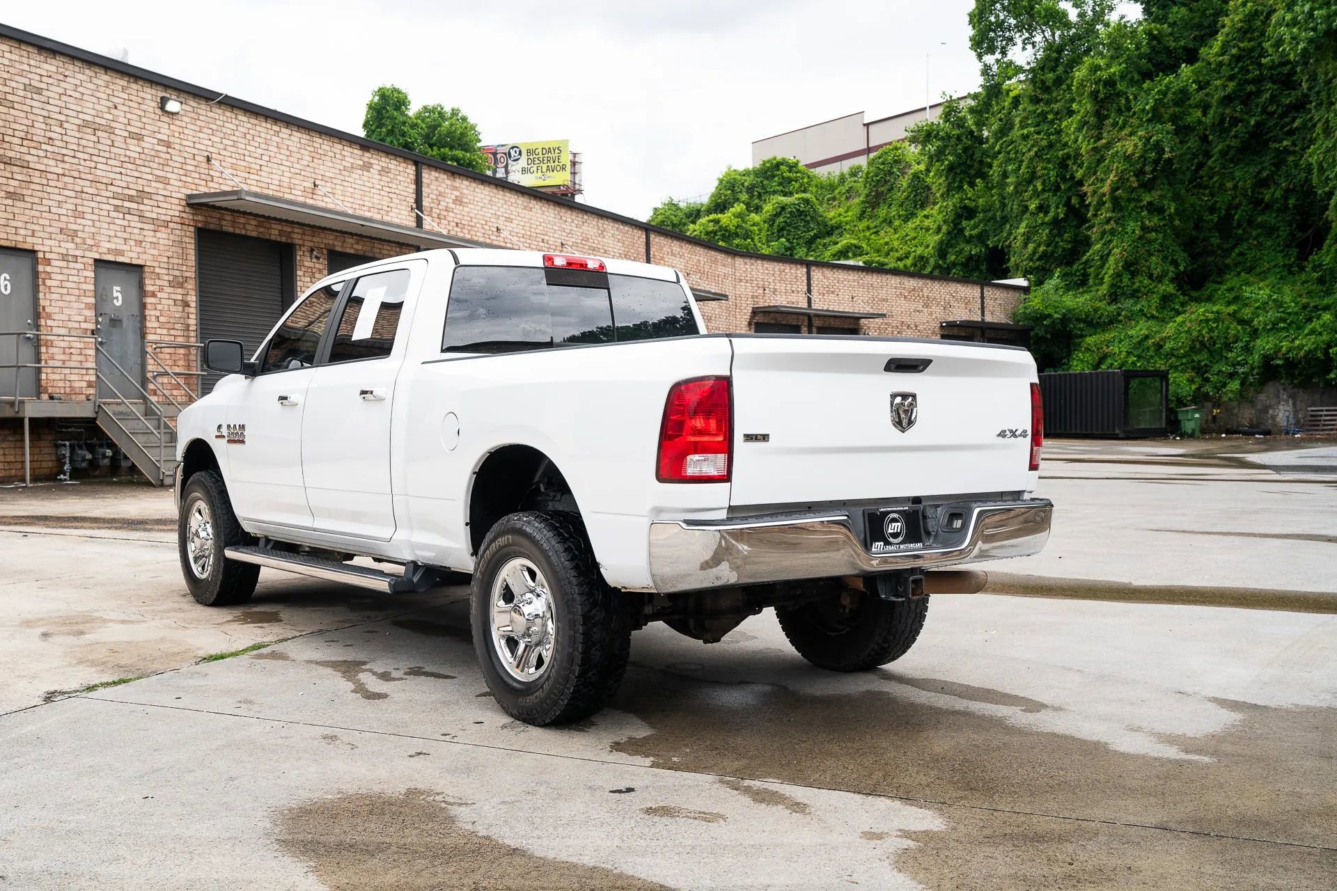 Used 2018 RAM 2500 SLT AWD/4WD image 5