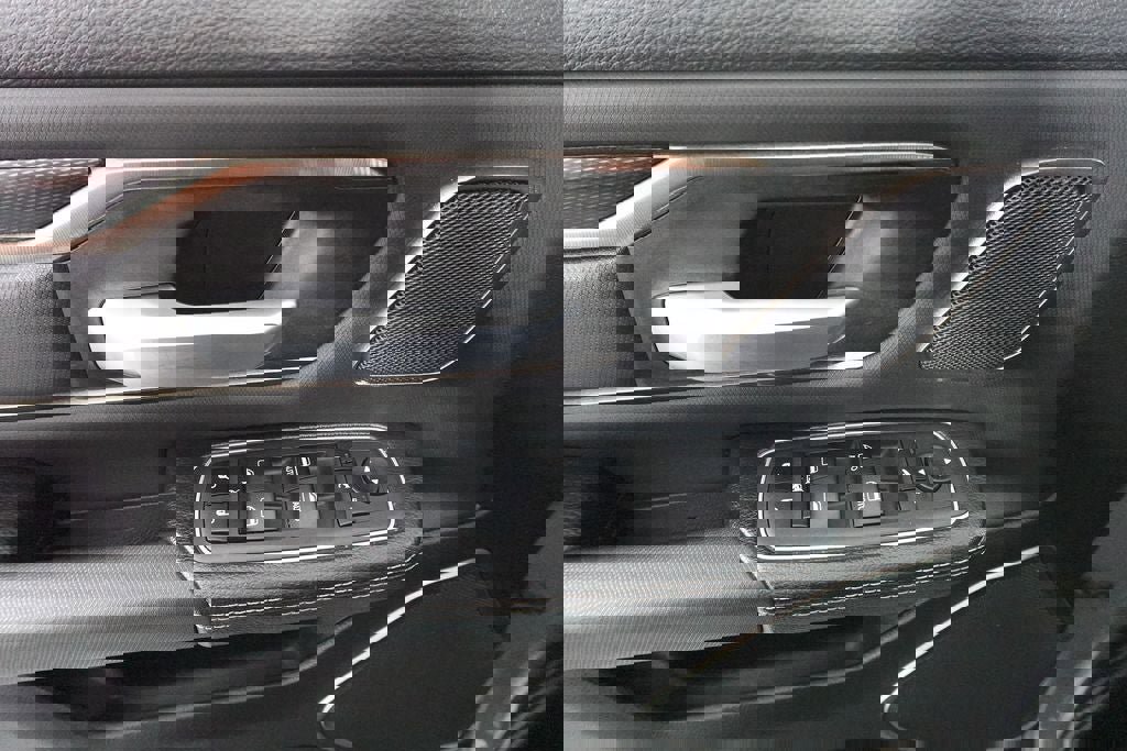 Used 2023 RAM 1500 Rebel w/ Rebel Level 2 Equipment Group image 9