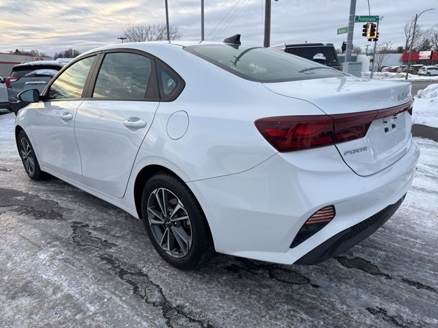 Used 2023 Kia Forte LXS image 5
