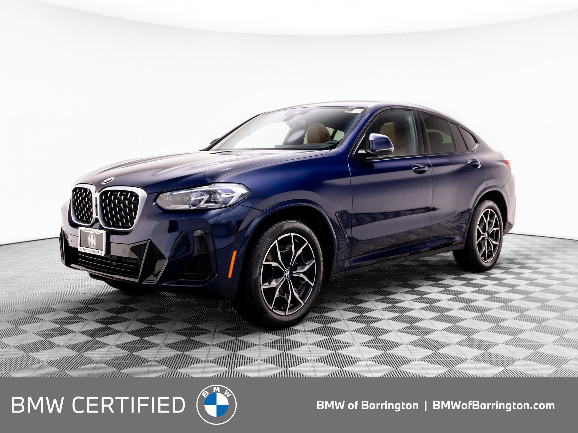 Used 2024 BMW X4 xDrive30i w/ Premium Package AWD/4WD image 1