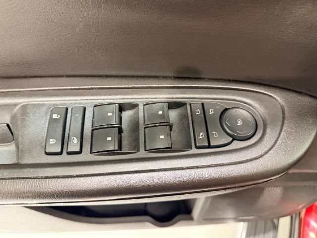 Used 2017 Chevrolet Traverse Premier AWD/4WD image 32