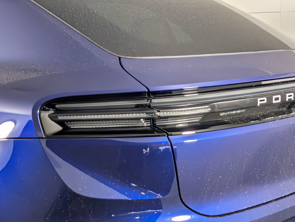 New 2026 Porsche Macan 4 Electric image 16