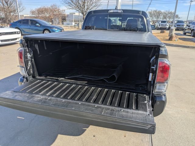 Used 2022 Toyota Tacoma Limited image 26