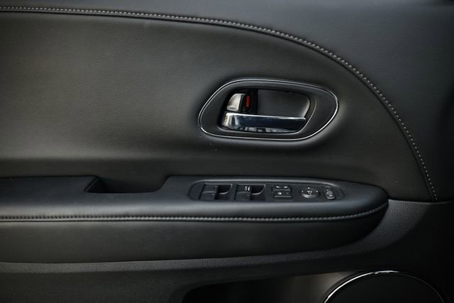 Used 2021 Honda HR-V EX-L image 14