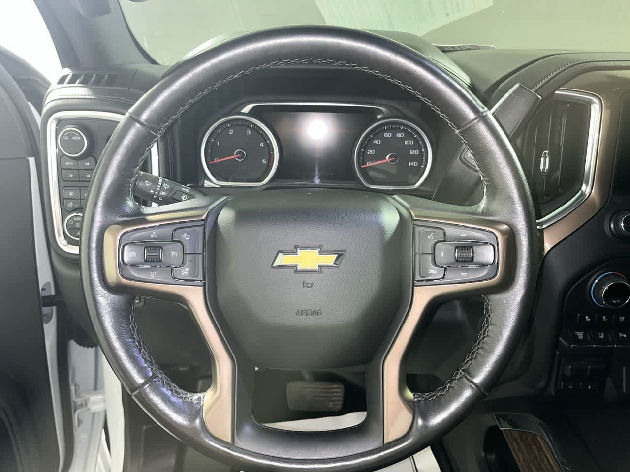 Used 2022 Chevrolet Silverado 2500 High Country w/ LPO, Hitch Package AWD/4WD image 16